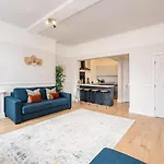 Host & Stay - The Seel Street Townhouse